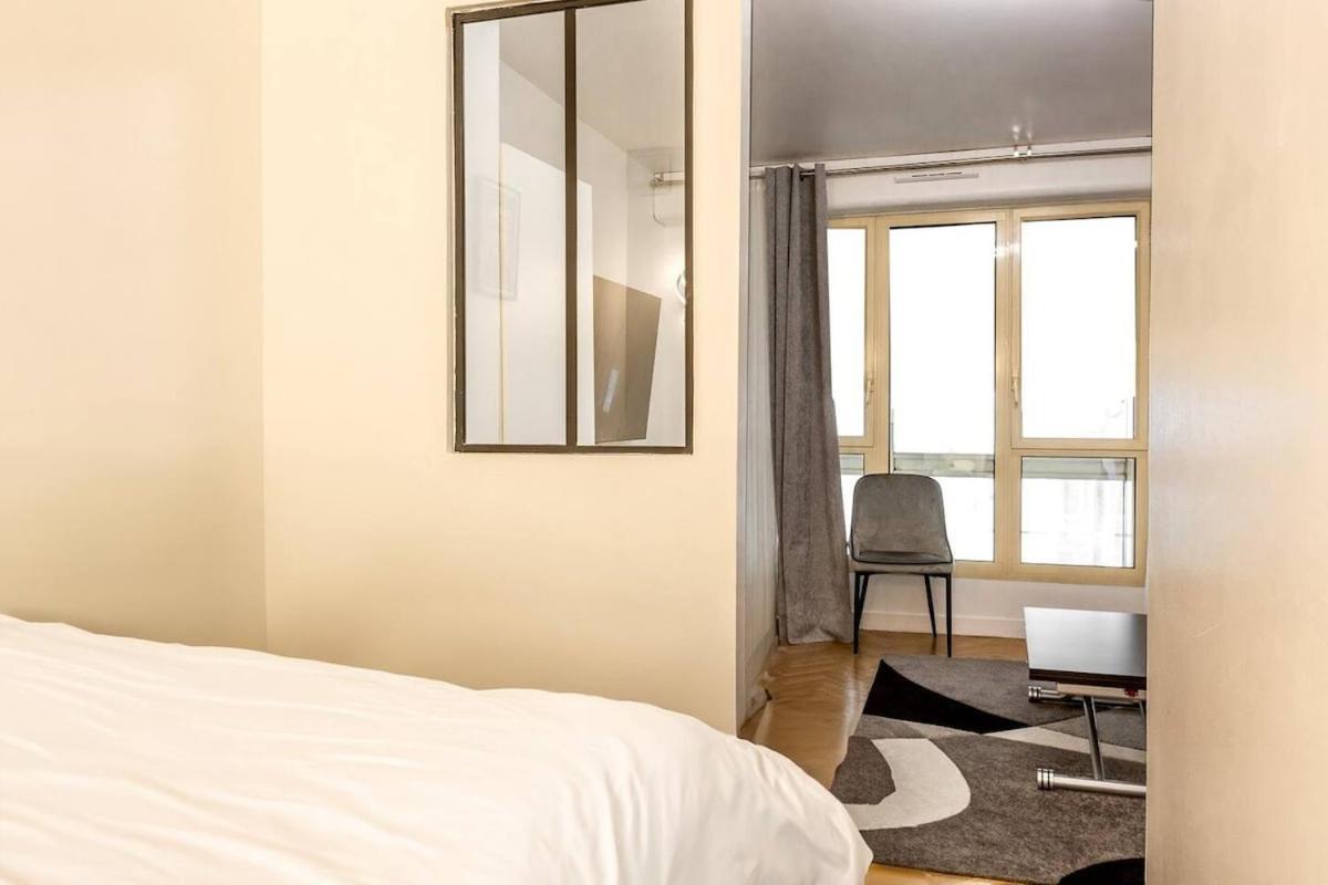 Stylish Escape In The Vibrant 11th Arrondissement * Parijs