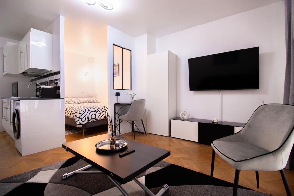 Stylish Escape In The Vibrant 11th Arrondissement Appartement Parijs