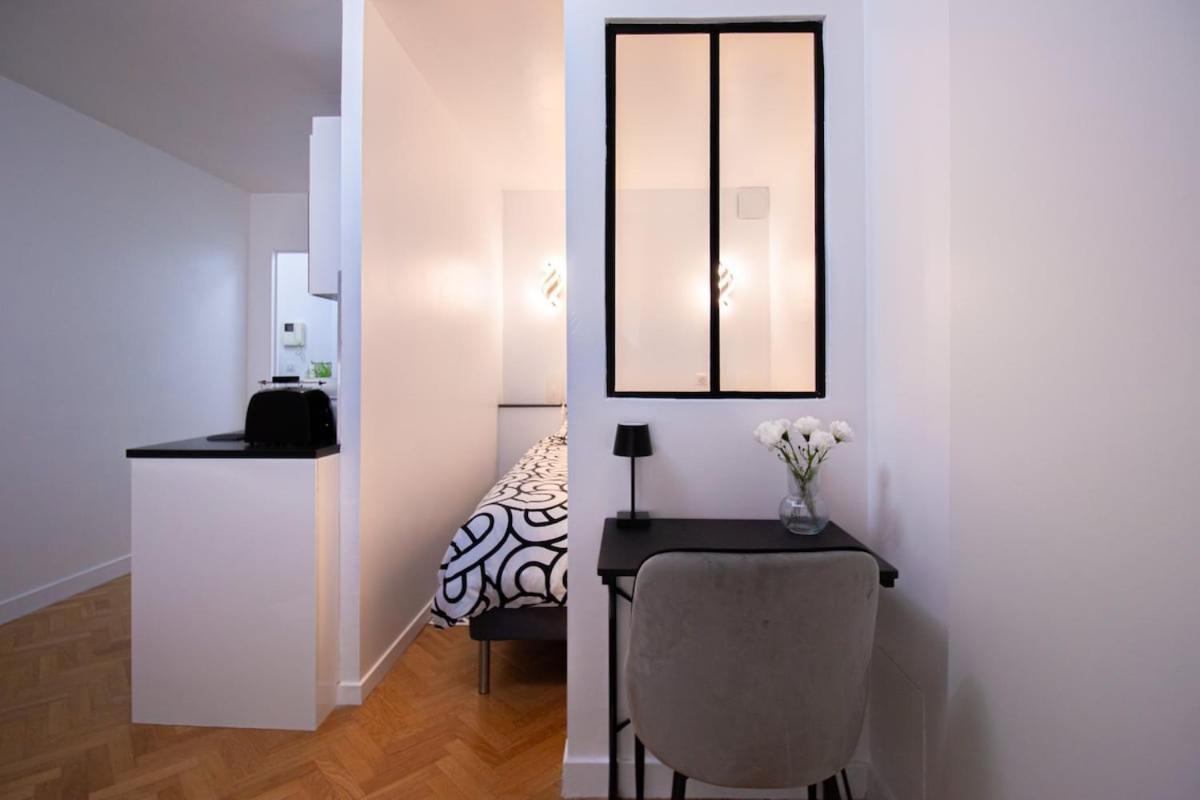 Stylish Escape In The Vibrant 11th Arrondissement Parijs